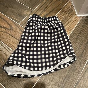 Old Navy Active Shorts - Size Large